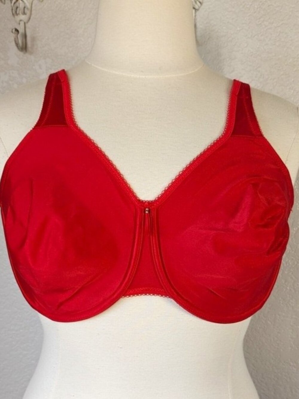 Wacoal 40DDD (F) Bra Red Basic Beauty Full Figure Seamless Underwire Unlined